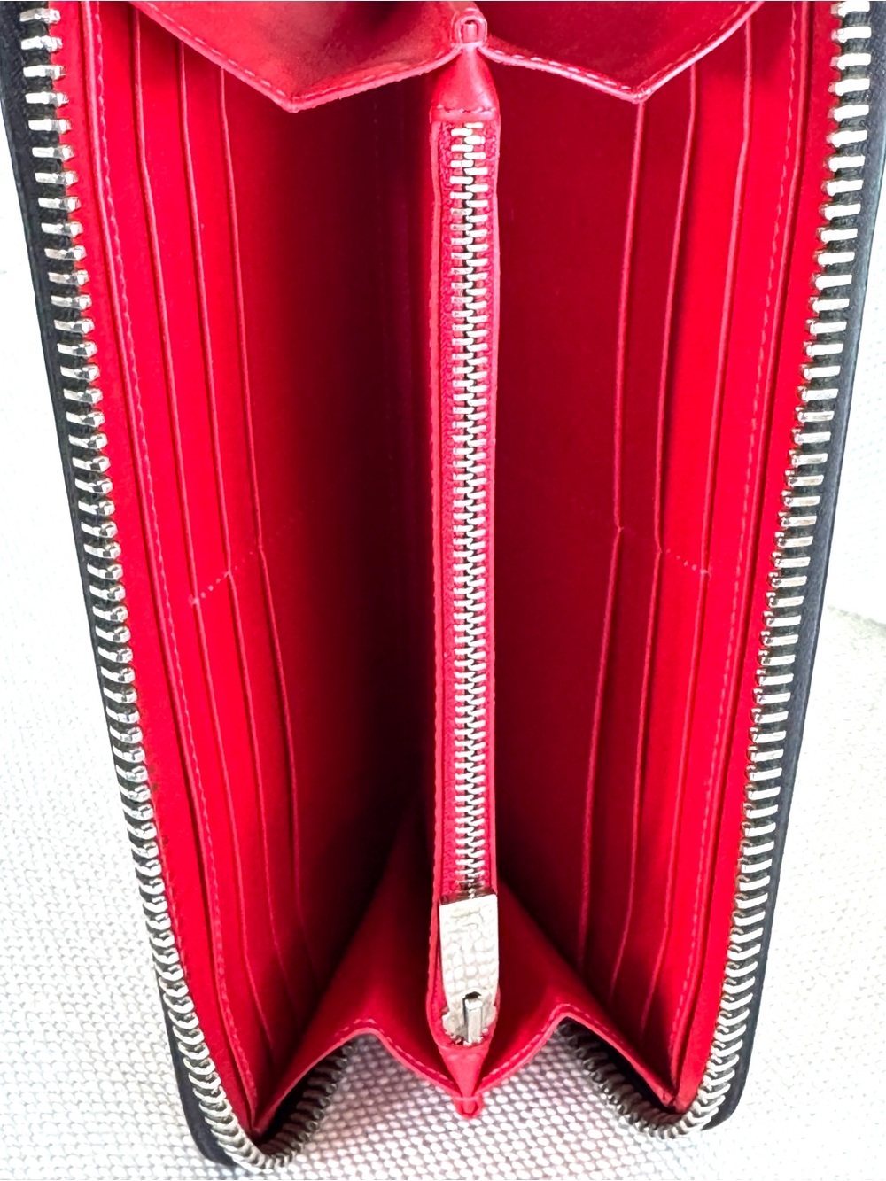 CHRISTIAN LOUBOUTIN Panettone Silver Spiked Zip Taupe Wallet EUC - Picture 7 of 10
